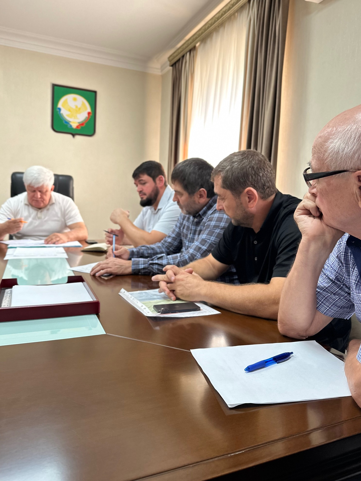 Магомед -Гаджи Айдиев провел плановое  совещание  с работниками ГКУ РД «Дирекция строящийся объектов «Новострой»
